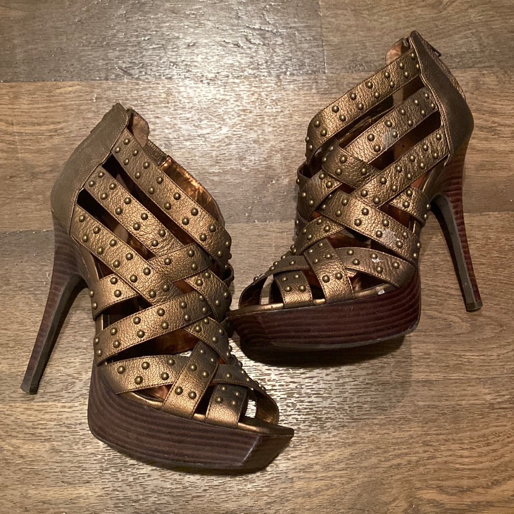 Pre-Owned Bronze Jessica Simpson Josephine Heels Size 9.5